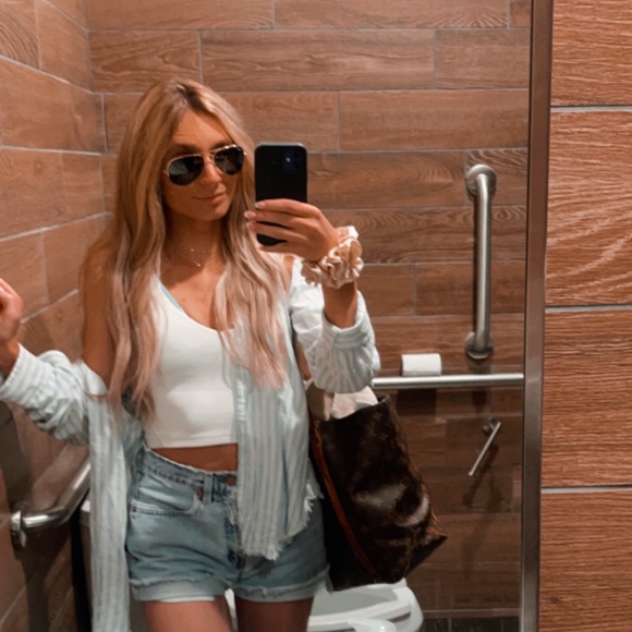 Meet your Posher, Grace - Picture 2 of 2